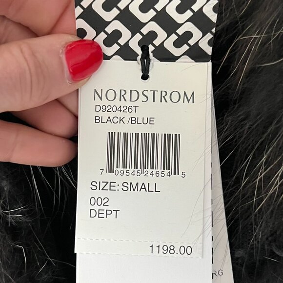 Diane Von Furstenberg Genuine Fox Fur Vest - Picture 7 of 16